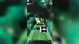 微信小游戏《炫酷跑道》 看你速度能多快